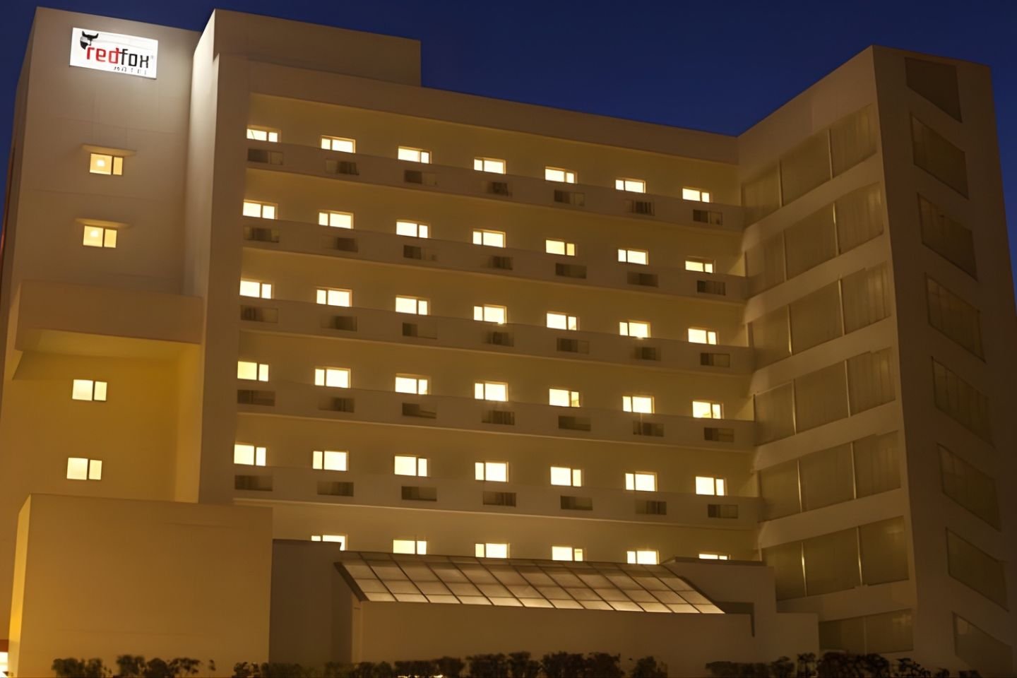 Red Fox Hotel HITECH City